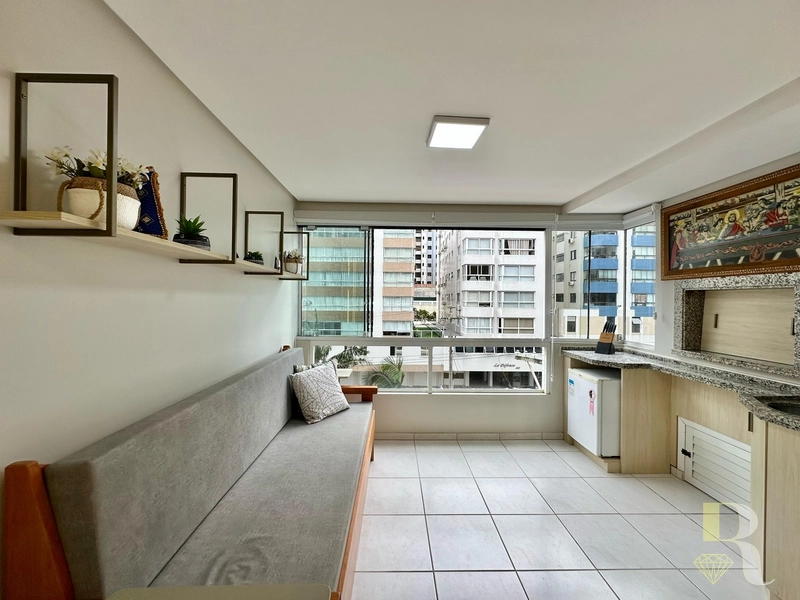 APARTAMENTO À VENDA DE FRENTE PARA AVENIDA VISTA PARA O MAR!: 4ª foto da galeria de imagens do imóvel