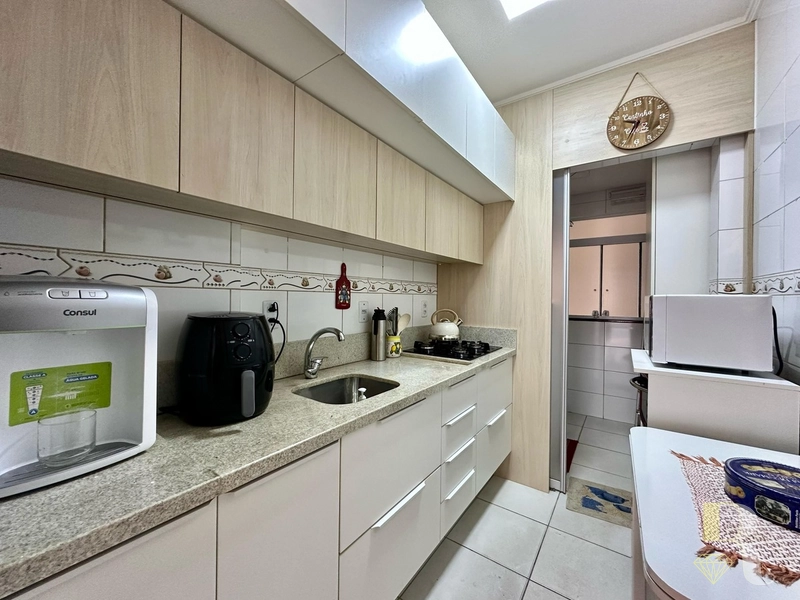 APARTAMENTO À VENDA DE FRENTE PARA AVENIDA VISTA PARA O MAR!: 9ª foto da galeria de imagens do imóvel