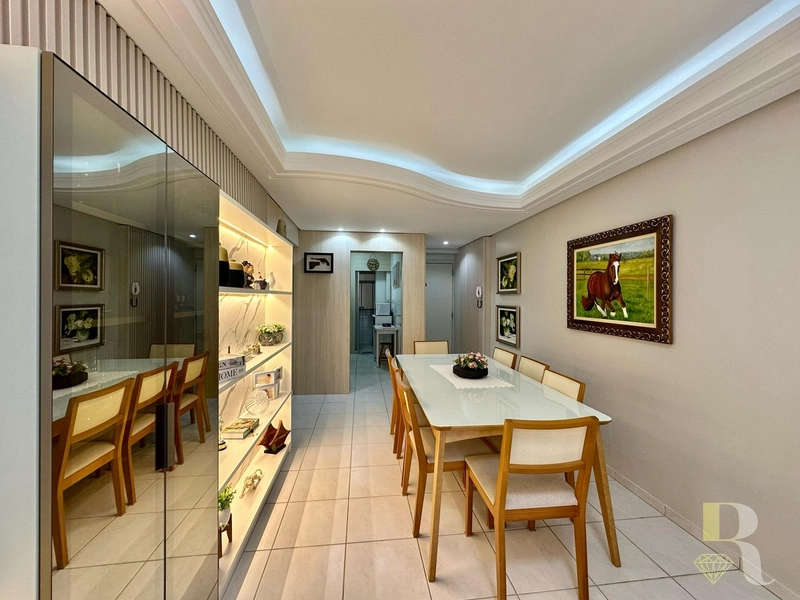 APARTAMENTO À VENDA DE FRENTE PARA AVENIDA VISTA PARA O MAR!: 5ª foto da galeria de imagens do imóvel