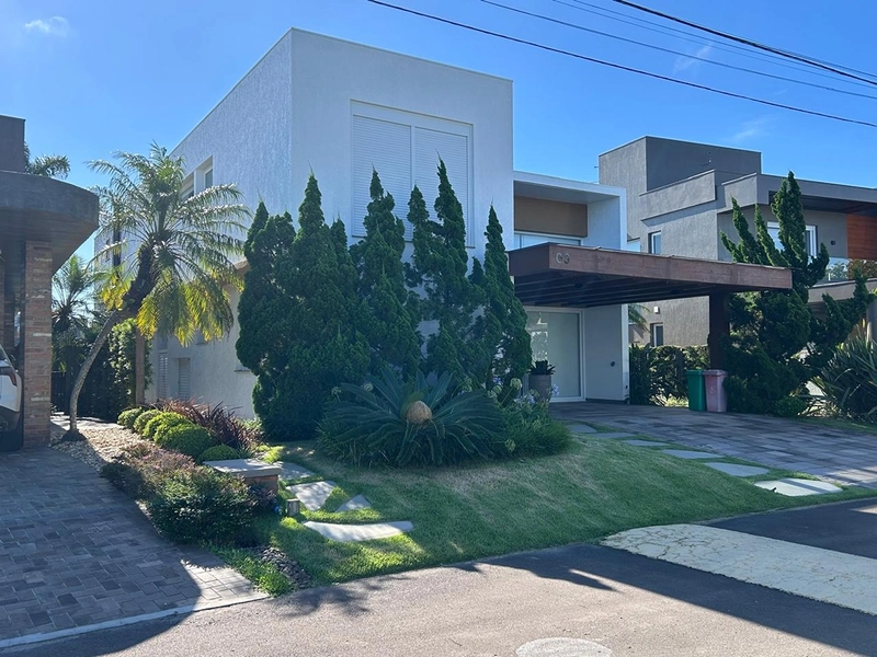 Sobrado Beira Lago - Condomínio Malibu: 3ª foto da galeria de imagens do imóvel