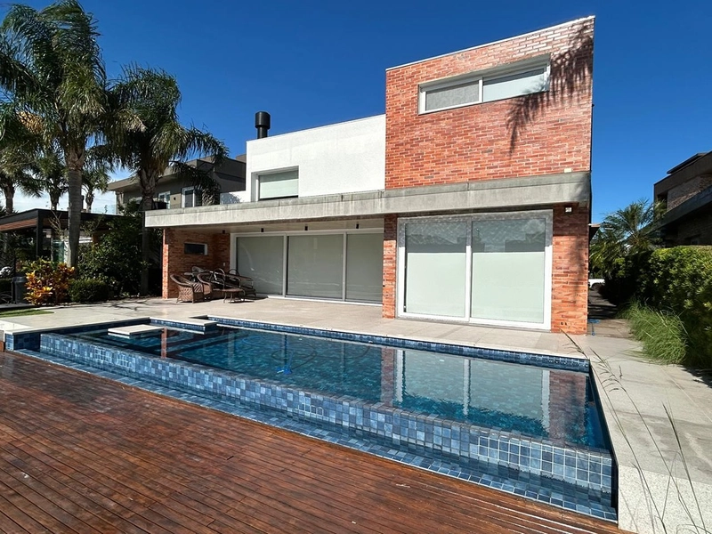 Sobrado Beira Lago - Condomínio Malibu: 5ª foto da galeria de imagens do imóvel