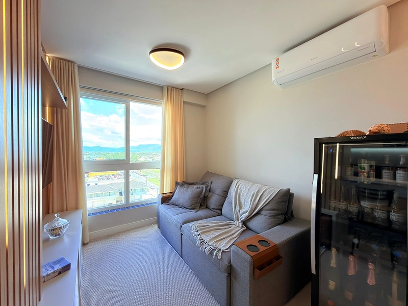 Apartamento à Venda na Zona Nova – Mobiliado e Decorado | 2 Suítes: 2ª foto da galeria de imagens do imóvel