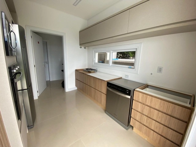 SOBRADO 5 SUITES BEIRA LAGO ENSEADA: 7ª foto da galeria de imagens do imóvel