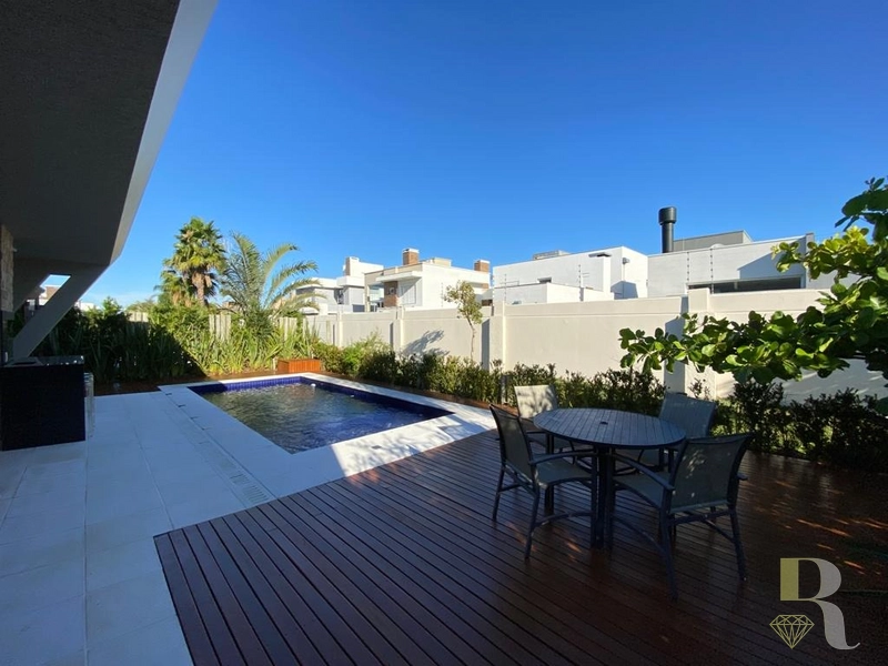 CASA ENSEADA 4 SUITES MOBILIADA E DECORADA COM PISCINA: 14ª foto da galeria de imagens do imóvel