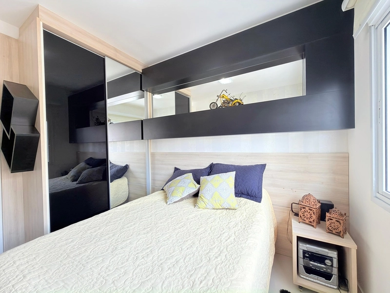 Raridade de Frente para a Praça – Amplo Apartamento com 3 Dormitórios: 15ª foto da galeria de imagens do imóvel