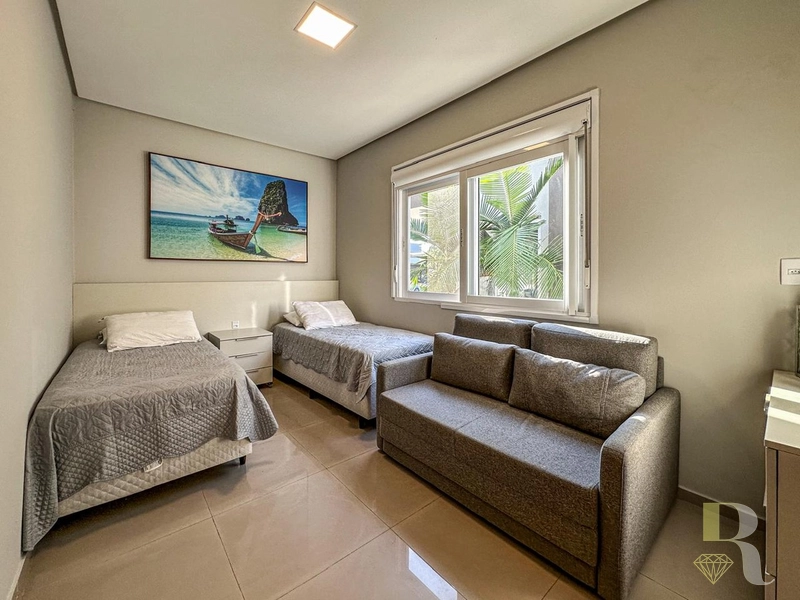 Excelente Casa Cond Dubai de Esquina: 9ª foto da galeria de imagens do imóvel