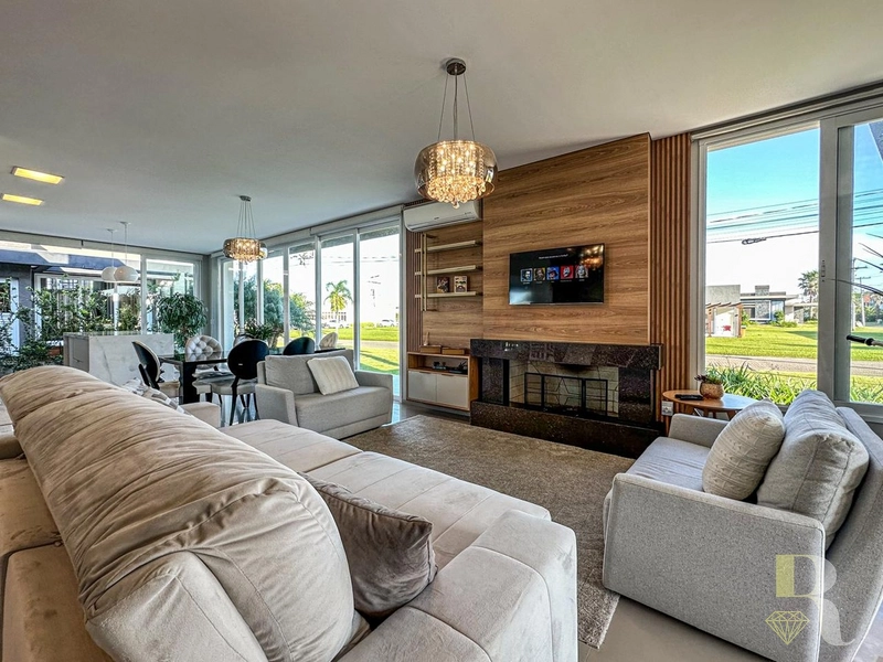 Excelente Casa Cond Dubai de Esquina: 4ª foto da galeria de imagens do imóvel
