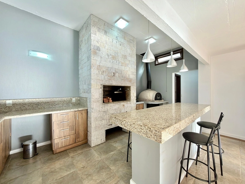 Grande Oportunidade – Casa no Centro | 3 Quadras do Mar: 13ª foto da galeria de imagens do imóvel