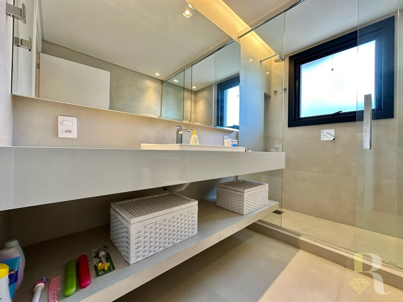 ESPETACULAR CASA ESTILO STUDIO54 PADRAO IMPAR NA PRAIA: 57ª foto da galeria de imagens do imóvel