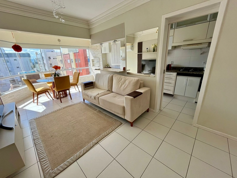 Apartamento na Zona Nova: 3ª foto da galeria de imagens do imóvel