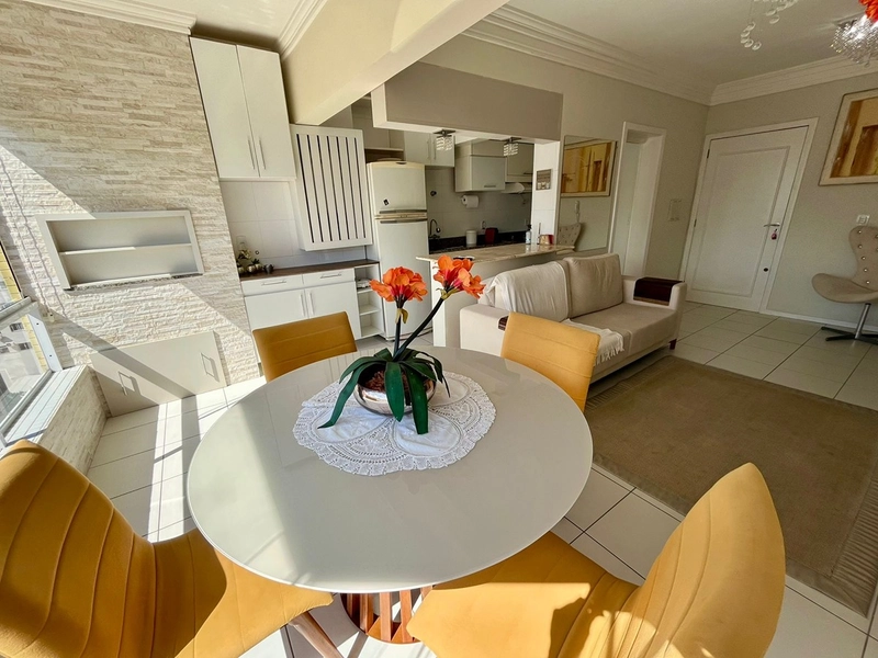 Apartamento na Zona Nova: 6ª foto da galeria de imagens do imóvel