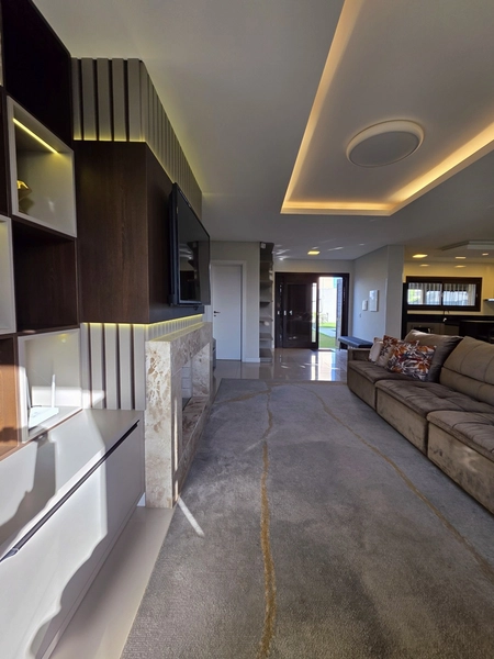 SOBRADO NO CENTRO DE XANGRI-LÁ – 3 DORMITÓRIOS | ALTO PADRÃO: 23ª foto da galeria de imagens do imóvel