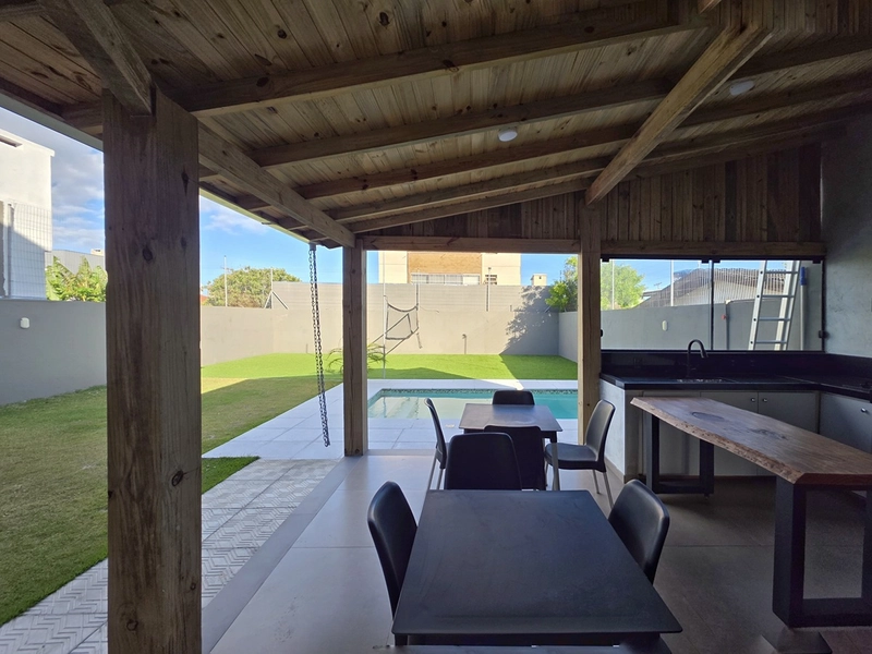 SOBRADO NO CENTRO DE XANGRI-LÁ – 3 DORMITÓRIOS | ALTO PADRÃO: 27ª foto da galeria de imagens do imóvel