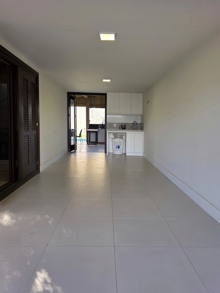 SOBRADO NO CENTRO DE XANGRI-LÁ – 3 DORMITÓRIOS | ALTO PADRÃO: 11ª foto da galeria de imagens do imóvel