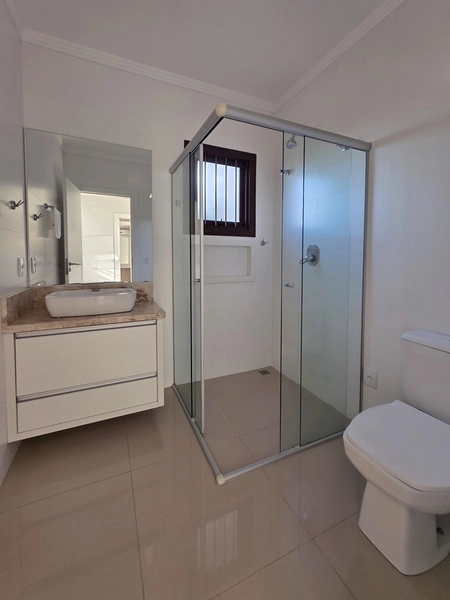 SOBRADO NO CENTRO DE XANGRI-LÁ – 3 DORMITÓRIOS | ALTO PADRÃO: 28ª foto da galeria de imagens do imóvel