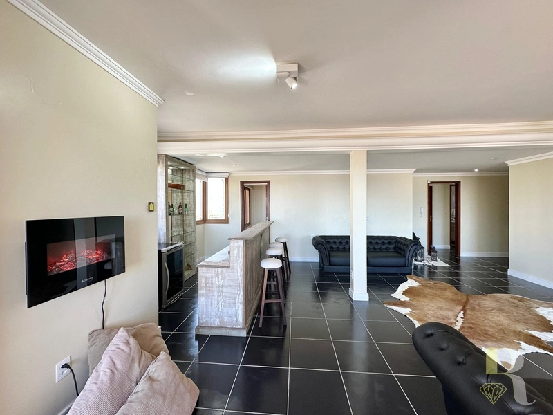 COBERTURA DUPLEX COM TERRAÇO E VISTA LIBERADA PARA O MAR E PRAÇA FLÁVI: 1ª foto da galeria de imagens do imóvel
