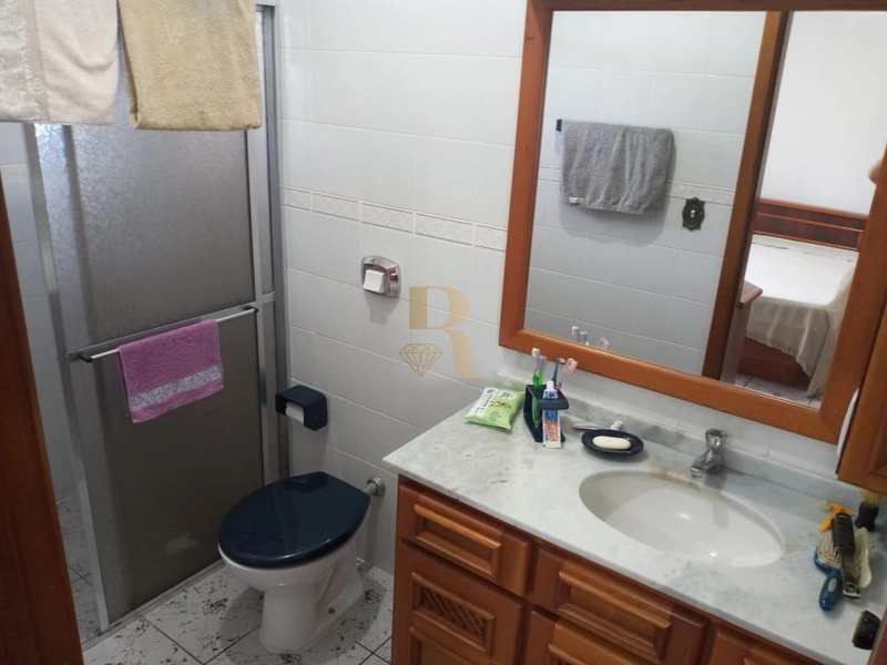 Maravilhosa Casa de Bairro 04 Dormitórios: 6ª foto da galeria de imagens do imóvel