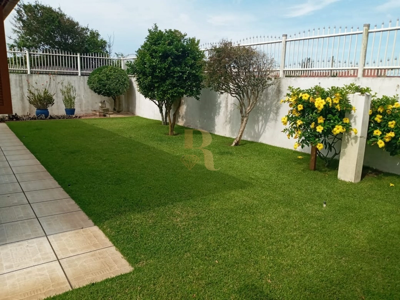 Maravilhosa Casa de Bairro 04 Dormitórios: 18ª foto da galeria de imagens do imóvel