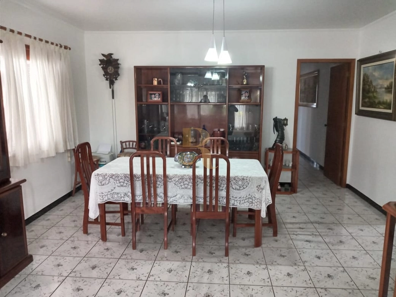 Maravilhosa Casa de Bairro 04 Dormitórios: 5ª foto da galeria de imagens do imóvel