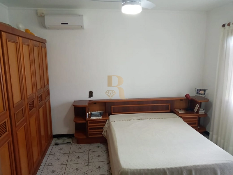 Maravilhosa Casa de Bairro 04 Dormitórios: 7ª foto da galeria de imagens do imóvel