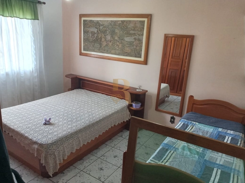 Maravilhosa Casa de Bairro 04 Dormitórios: 2ª foto da galeria de imagens do imóvel