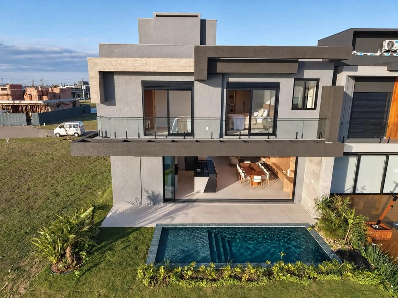 CASA À VENDA EM CONDOMÍNIO: 2ª foto da galeria de imagens do imóvel