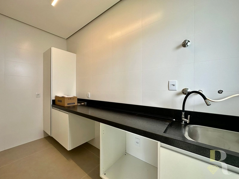CASA AUTOMATIZADA COM 4 SUITES: 5ª foto da galeria de imagens do imóvel