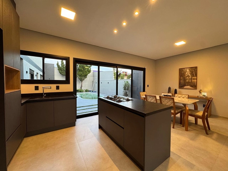 CASA 4 DORMITORIOS COM PISCINA : 9ª foto da galeria de imagens do imóvel