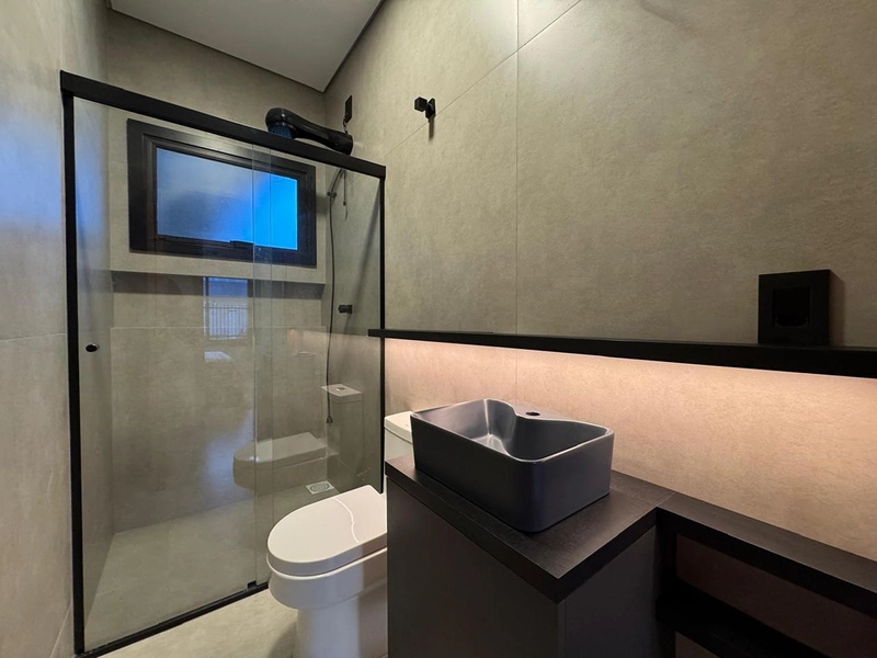 CASA 4 DORMITORIOS COM PISCINA : 16ª foto da galeria de imagens do imóvel