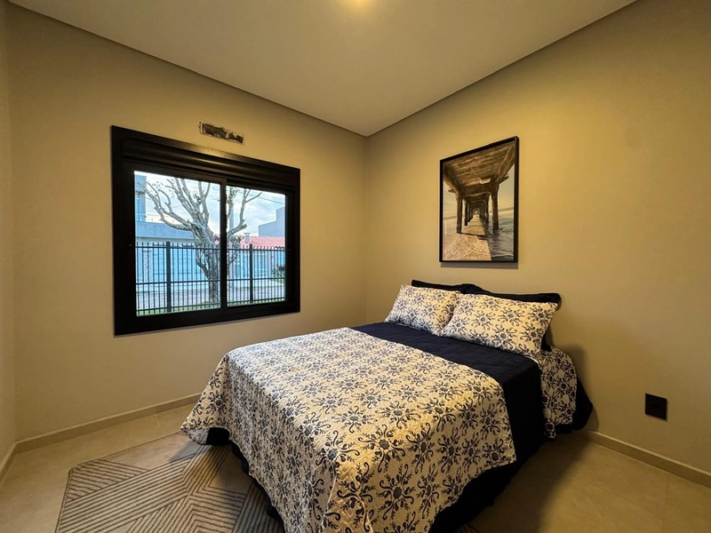 CASA 4 DORMITORIOS COM PISCINA : 12ª foto da galeria de imagens do imóvel