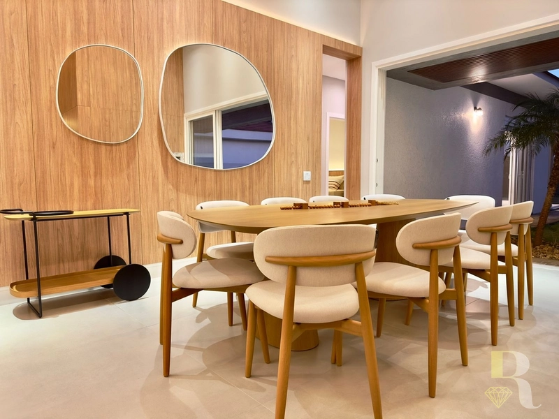Linda Casa Terrea em Cond com Golf: 15ª foto da galeria de imagens do imóvel