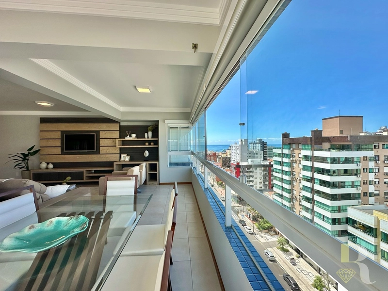 APARTAMENTO DE ESQUINA COM VISTA LIBERADA PARA O MAR!: 15ª foto da galeria de imagens do imóvel