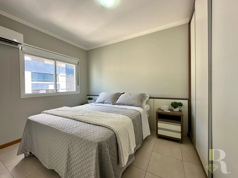 APARTAMENTO DE ESQUINA COM VISTA LIBERADA PARA O MAR!: 7ª foto da galeria de imagens do imóvel