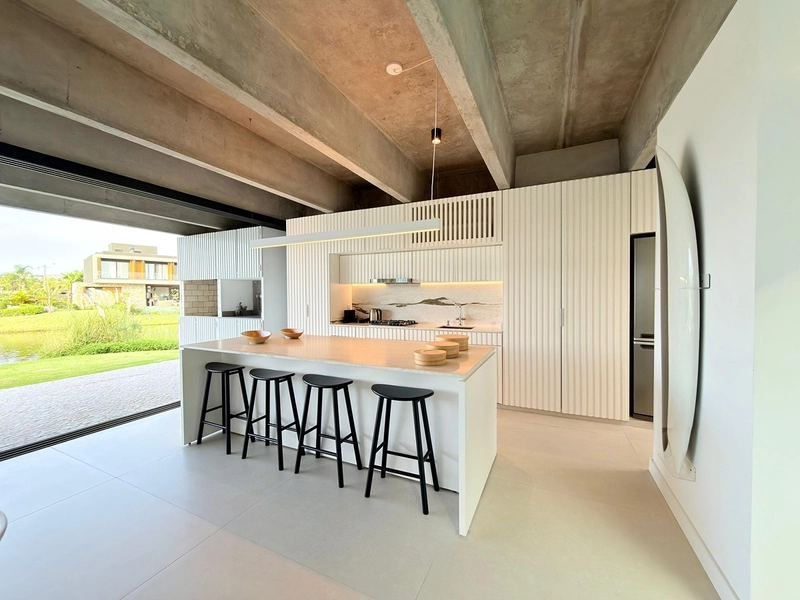 Condomínio Velas da Marina – Casa Mobiliada e Decorada com 4 Suítes : 6ª foto da galeria de imagens do imóvel