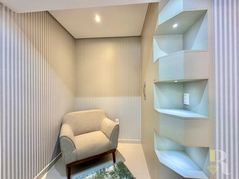 Venda de apartamento – Esquina e a apenas uma quadra do mar: 17ª foto da galeria de imagens do imóvel