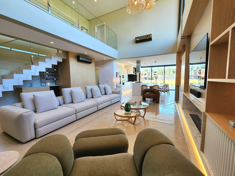 Casa dos Sonhos à Beira do Lago: Sofisticação, Vista Privilegiada e 4 Suítes: 6ª foto da galeria de imagens do imóvel