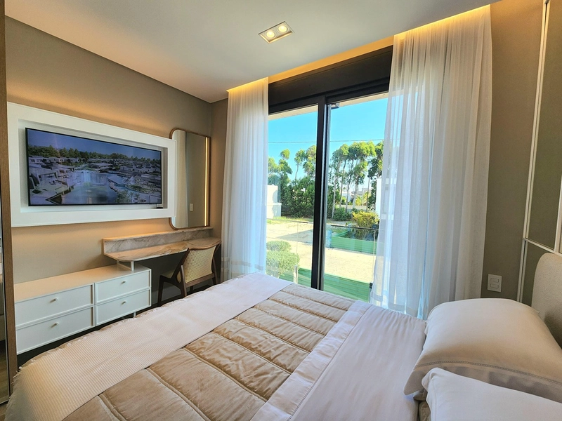 Casa dos Sonhos à Beira do Lago: Sofisticação, Vista Privilegiada e 4 Suítes: 43ª foto da galeria de imagens do imóvel