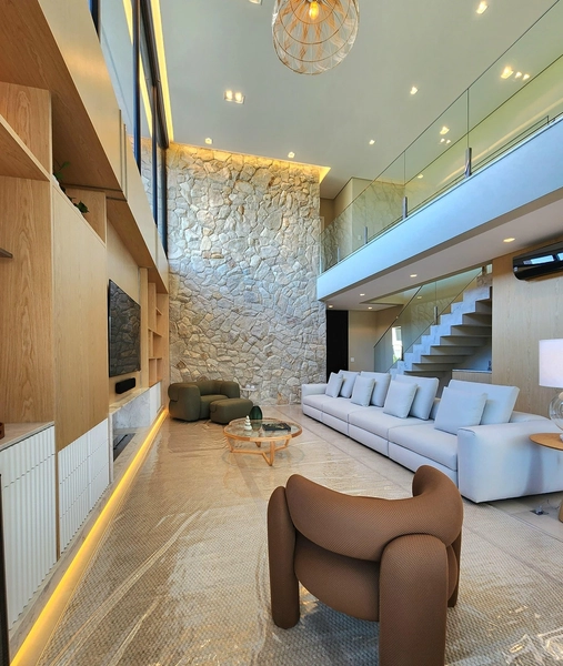 Casa dos Sonhos à Beira do Lago: Sofisticação, Vista Privilegiada e 4 Suítes: 5ª foto da galeria de imagens do imóvel