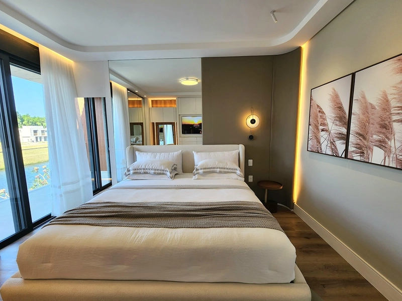 Casa dos Sonhos à Beira do Lago: Sofisticação, Vista Privilegiada e 4 Suítes: 30ª foto da galeria de imagens do imóvel