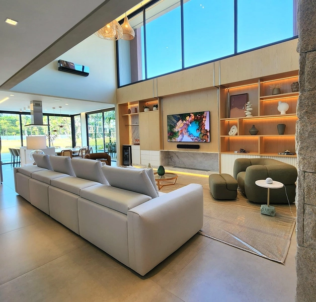 Casa dos Sonhos à Beira do Lago: Sofisticação, Vista Privilegiada e 4 Suítes: 10ª foto da galeria de imagens do imóvel