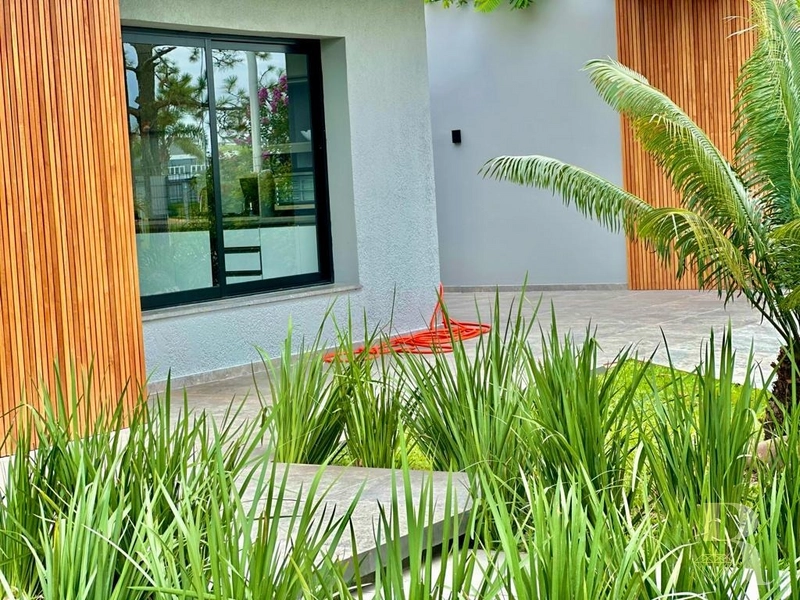 Belíssima casa térrea com 4 dormitórios em Atlântida: 10ª foto da galeria de imagens do imóvel