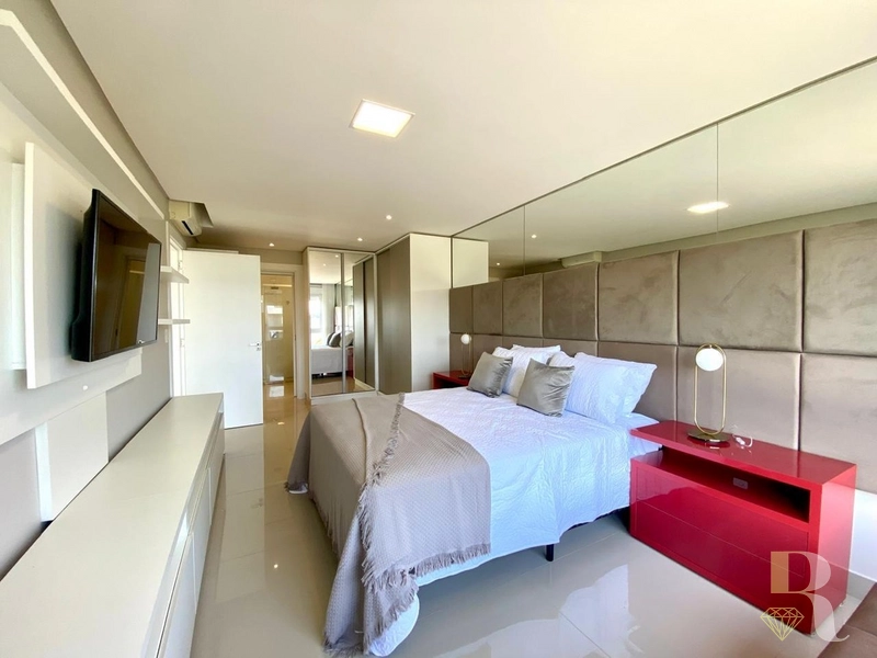 SOBRADO 4 SUITES MOBILIADA E DECORADA COM PISCINA: 14ª foto da galeria de imagens do imóvel