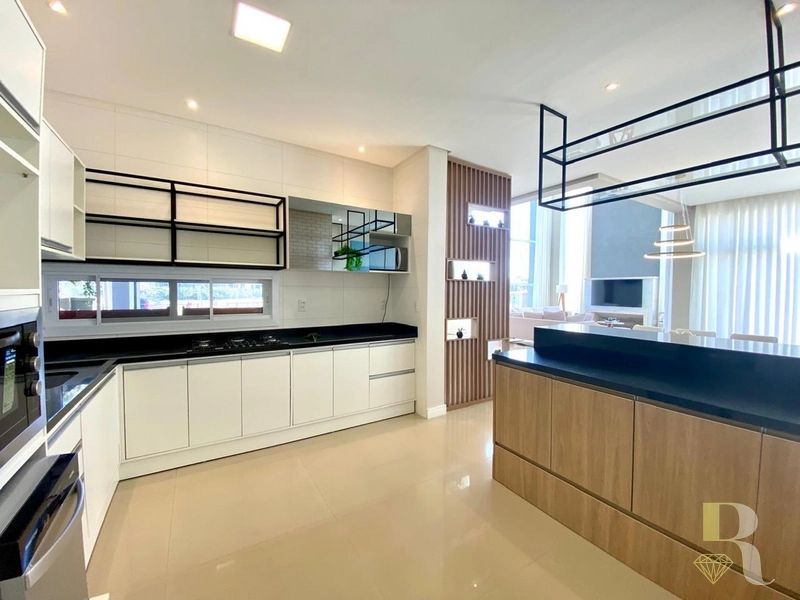 SOBRADO 4 SUITES MOBILIADA E DECORADA COM PISCINA: 7ª foto da galeria de imagens do imóvel