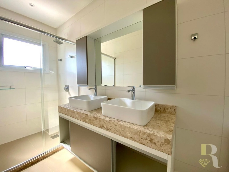 SOBRADO 4 SUITES MOBILIADA E DECORADA COM PISCINA: 19ª foto da galeria de imagens do imóvel