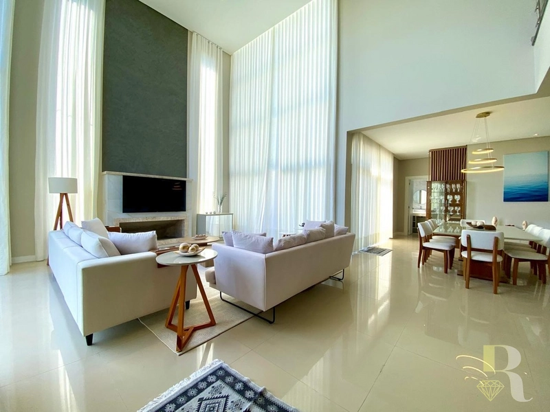 SOBRADO 4 SUITES MOBILIADA E DECORADA COM PISCINA: 4ª foto da galeria de imagens do imóvel