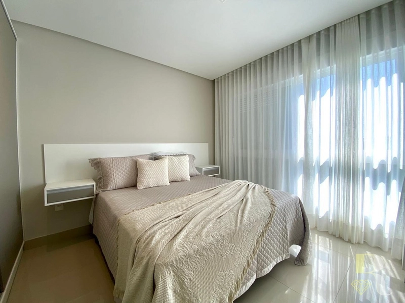 SOBRADO 4 SUITES MOBILIADA E DECORADA COM PISCINA: 10ª foto da galeria de imagens do imóvel