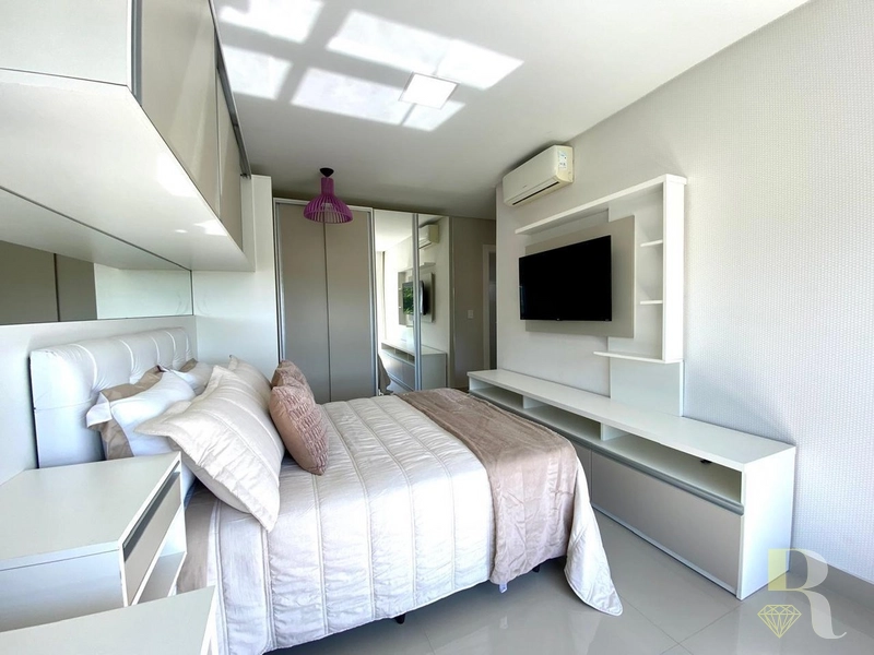 SOBRADO 4 SUITES MOBILIADA E DECORADA COM PISCINA: 18ª foto da galeria de imagens do imóvel