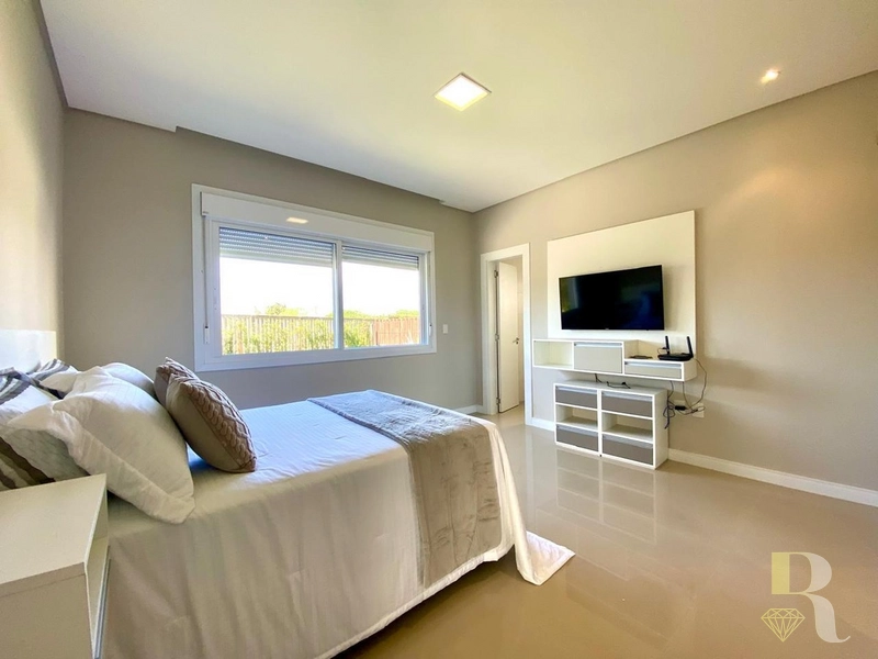 SOBRADO 4 SUITES MOBILIADA E DECORADA COM PISCINA: 17ª foto da galeria de imagens do imóvel