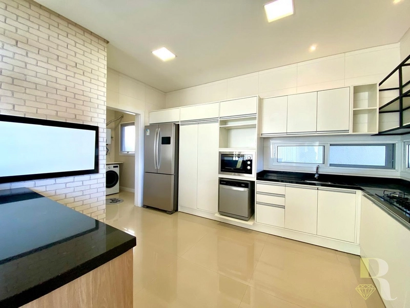 SOBRADO 4 SUITES MOBILIADA E DECORADA COM PISCINA: 8ª foto da galeria de imagens do imóvel