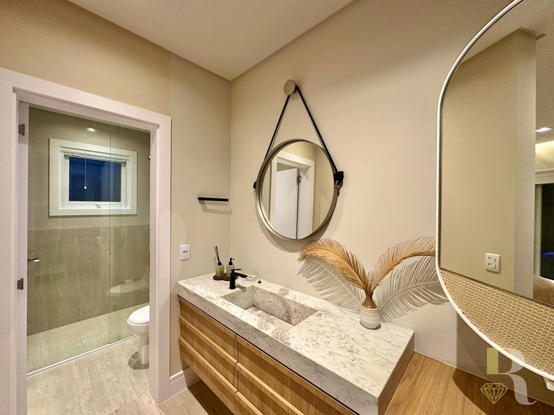 RESIDÊNCIA DE ALTO PADRÃO NO CAPÃO ILHAS RESORT: 35ª foto da galeria de imagens do imóvel